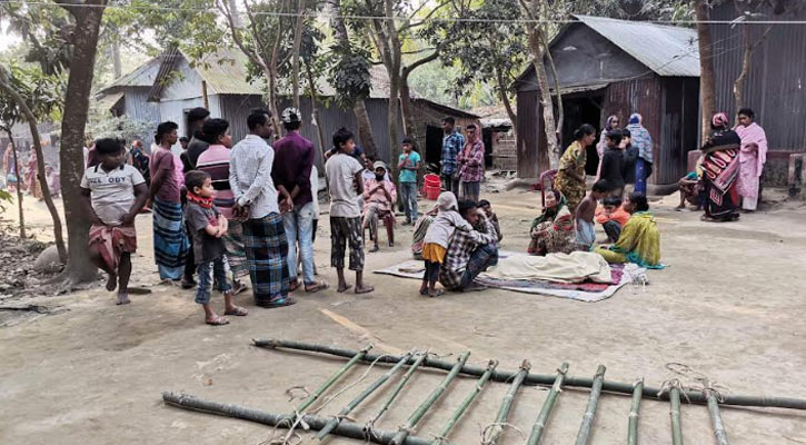 রায়পুরায় ট্রেনে ধাক্কায় প্রতিবন্ধীসহ দুই বৃদ্ধের মৃত্যু