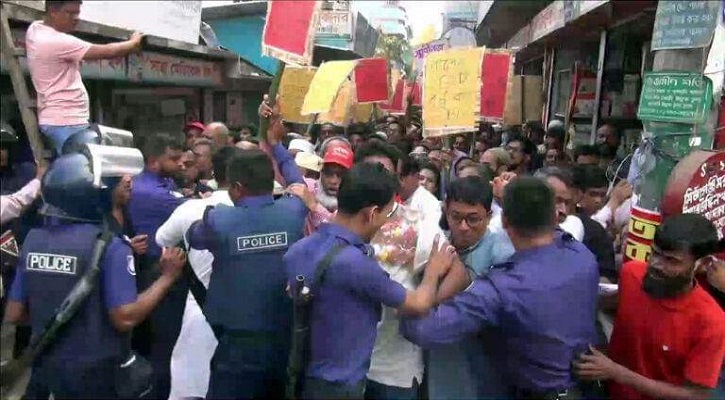 ঝালকাঠিতে বিএনপির সঙ্গে সংঘর্ষে ওসিসহ আহত ২০, আটক ১৬