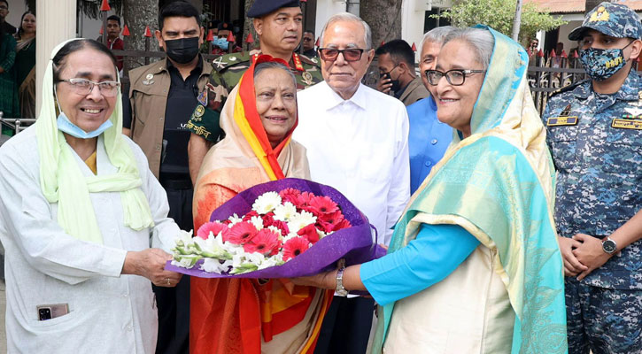 মিঠামইনে রাষ্ট্রপতির গ্রামের বাড়িতে শেখ হাসিনা