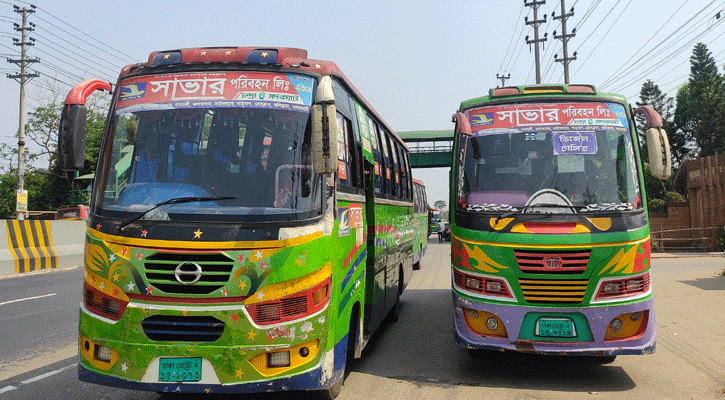 বাস থেকে পড়ে জাবি শিক্ষার্থী আহত, প্রতিবাদে ৮ বাস আটক