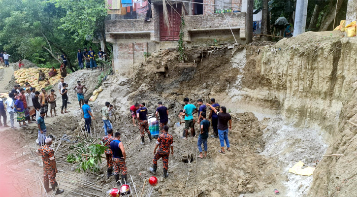 ফরিদপুরে সেতু নির্মাণকালে রাস্তা ধসে নিহত ৩