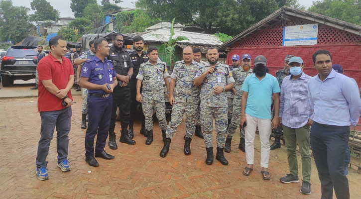 উখিয়ার বালুখালী রোহিঙ্গা শিবিরে যৌথ অভিযান