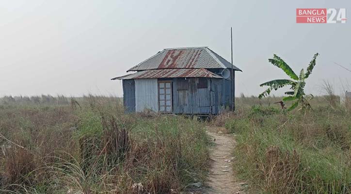 শীত এলেই বাড়ে আতঙ্ক, রাতে বসাতে হয় পাহারা