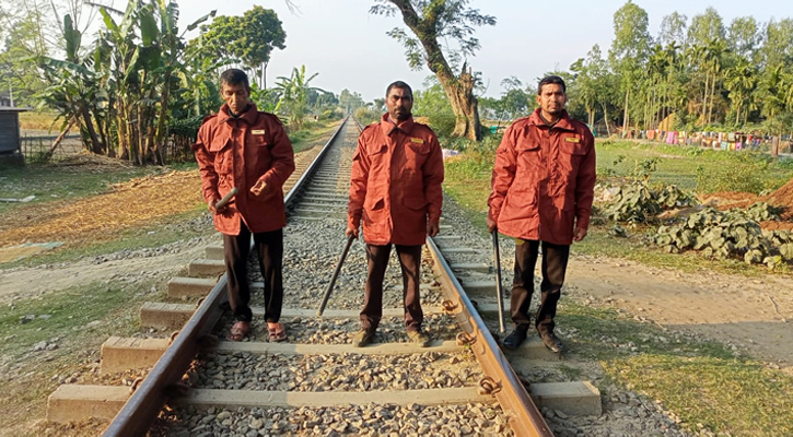 ৬৬ কিলোমিটার রেলপথে ২৪২ আনসার মোতায়েন