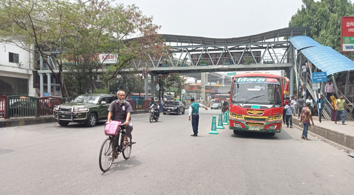 বাসে গেটলক সিস্টেম: একদিনে ২৩ মামলা