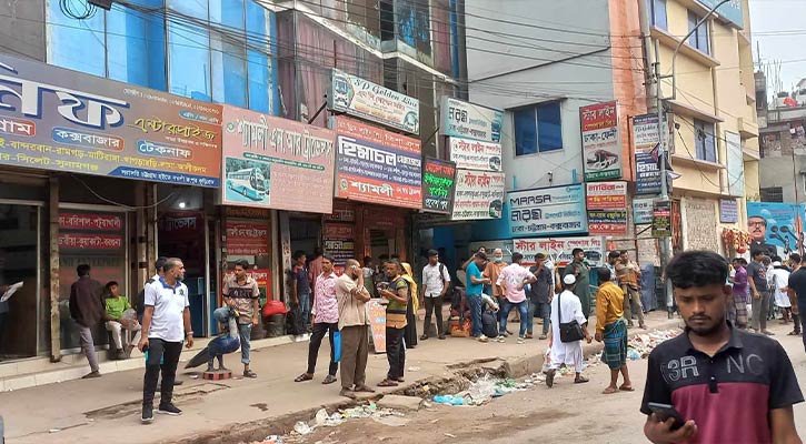 শেষ বিকেলে যাত্রীর চাপ কিছুটা বেড়েছে সায়েদাবাদে