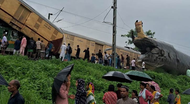 পশ্চিমবঙ্গে রেল দুর্ঘটনায় নিহত বেড়ে ৮