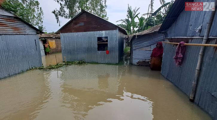 গাইবান্ধার নদ-নদীর পানি কমলেও বেড়েছে দুর্ভোগ