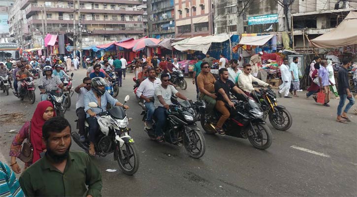 গুলিস্তানে পুলিশের সতর্কাবস্থান, শোডাউন ছাত্রলীগ-যুবলীগের