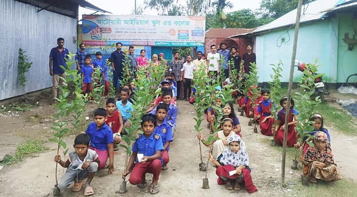 পঞ্চগড়ে বসুন্ধরা শুভসংঘের বৃক্ষরোপণ ও গাছের চারা বিতরণ