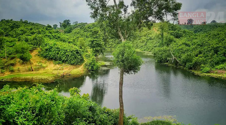 চলমান অস্থিতিশীলতায় পর্যটকশূন্য ‘চায়ের রাজধানী’        