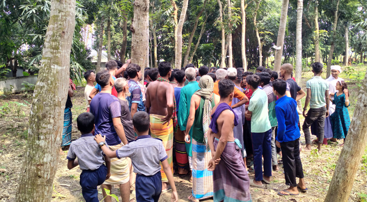 মাগুরায় ছাত্র আন্দোলনে নিহত আহাদের মরদেহ উত্তোলন